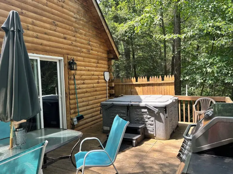 Wild Turkey Cabin in Hocking Hills