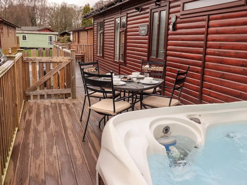 BRIGHTWATER LODGE