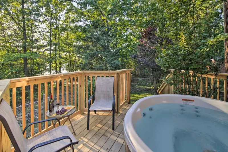 Cabin on Table Rock Lake