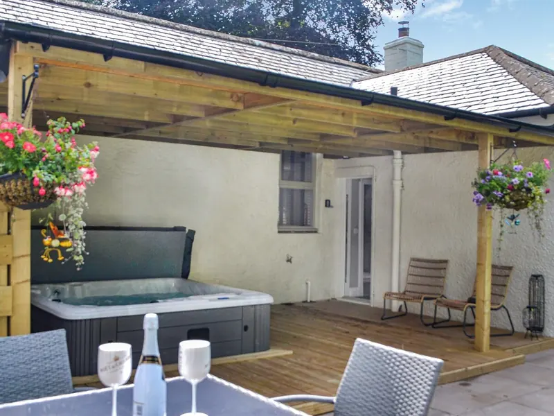 2 bedroom accommodation in Dumfries