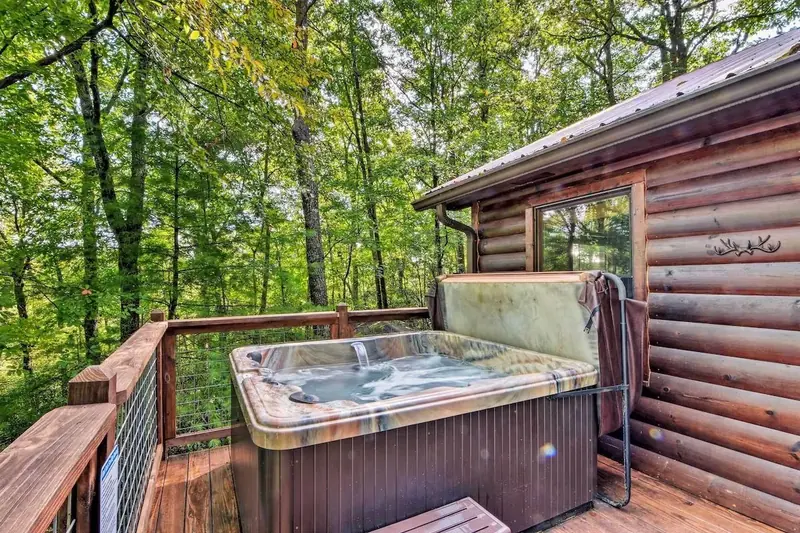 Cozy Cabin in Private Location