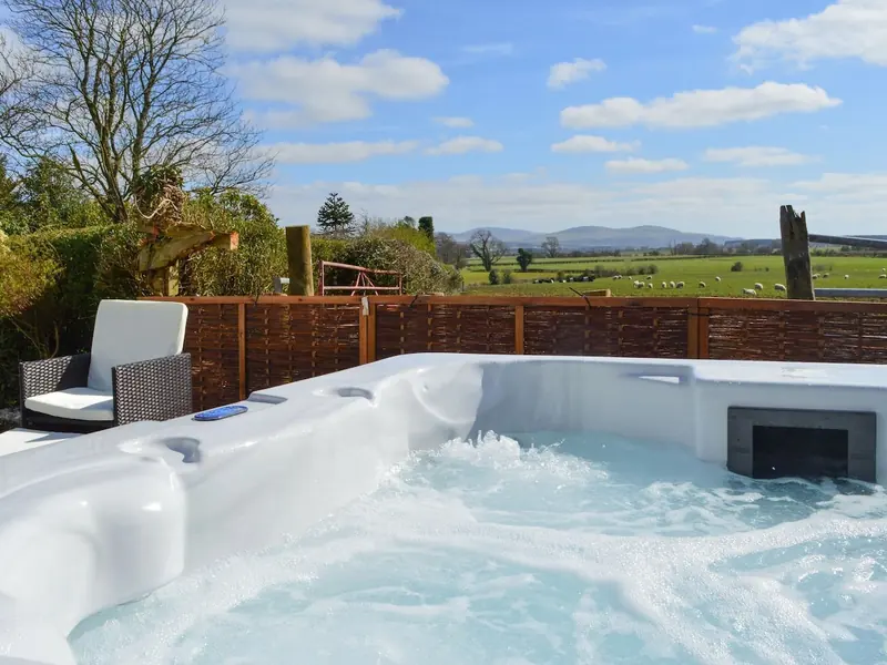 2 bedroom accommodation in Near Newton Stewart