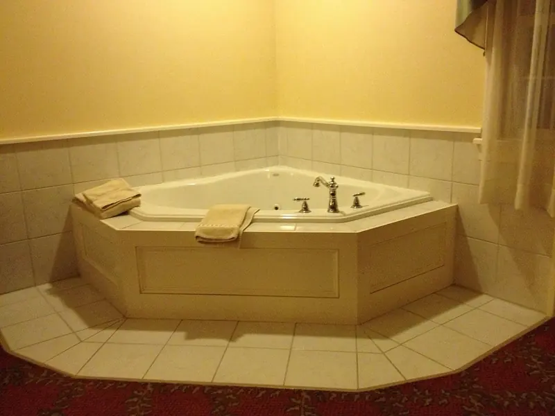 Kearsarge Inn