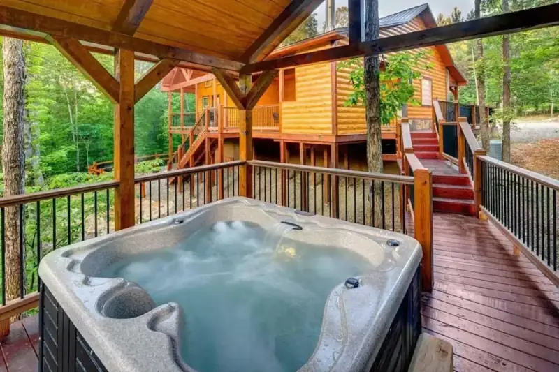 Logan’s Bluff Cabin