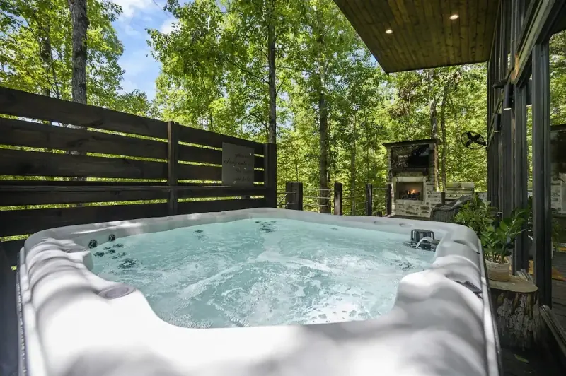 Romantic Couple Luxury Cabin
