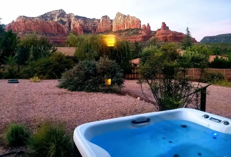 Uptown Sedona, Prime Location, HotTub VIEWS