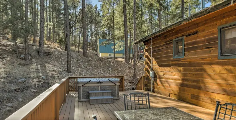 The Lincoln Cabin