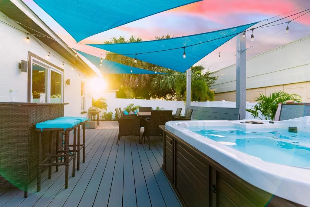 Tampa Rental Near Downtown – Hot Tub + Pet Friendly