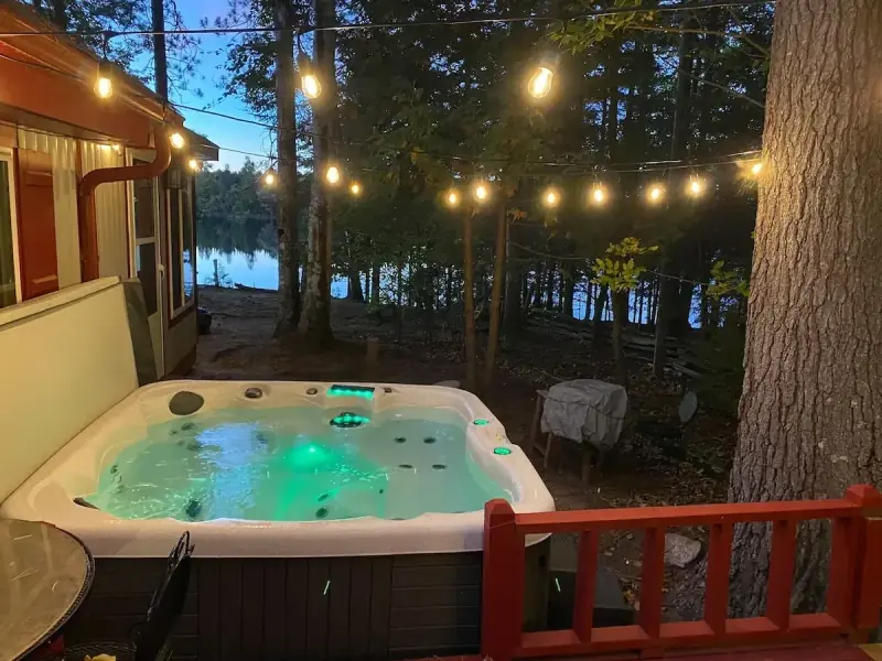 Adorable Lakefront Cabin