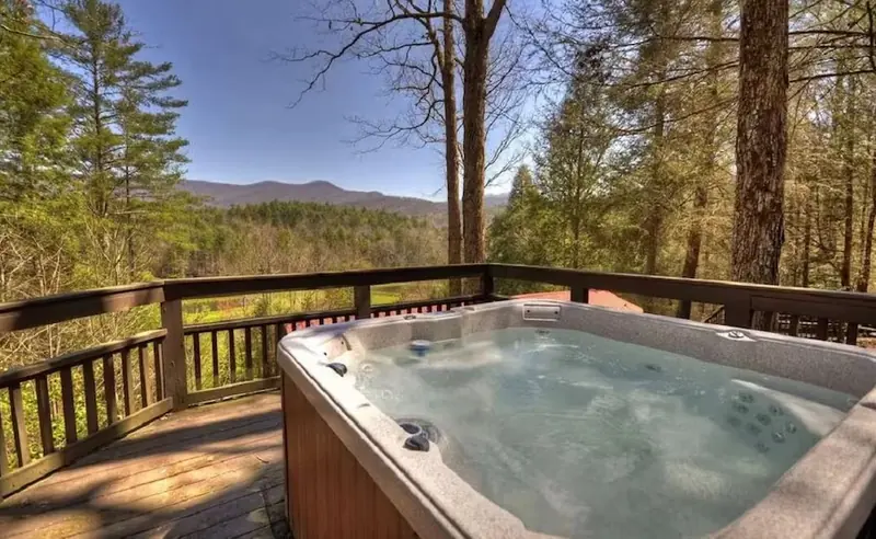 North Georgia Lodge with Cabins – Sleeps 24 Near Trails