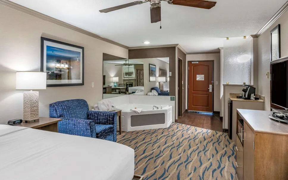 Elizabeth Oceanfront Suites Ascend Hotel Collection
