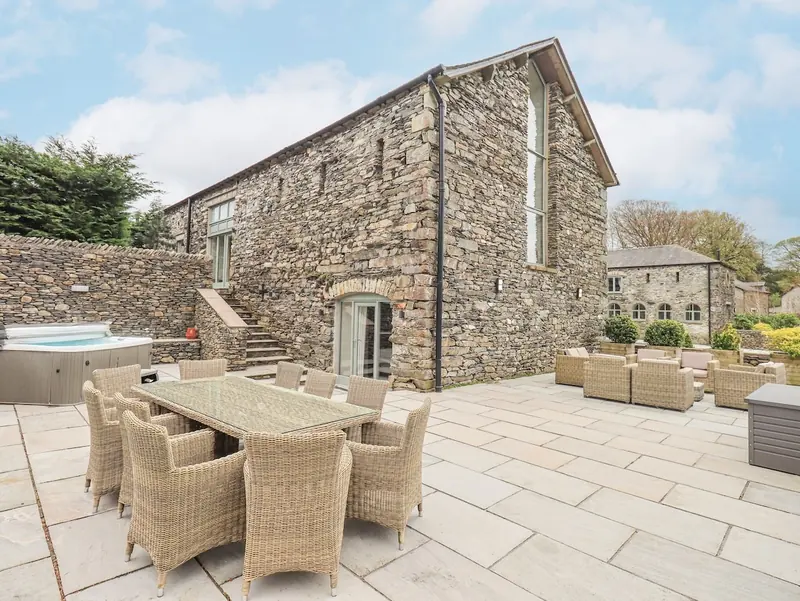 OAK COTTAGE