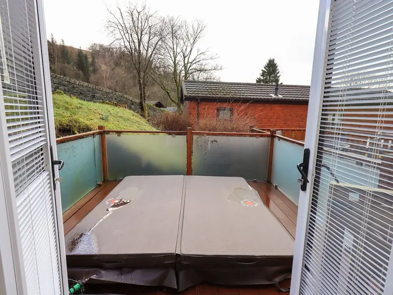 LAKELAND VIEW LODGE