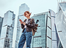 Discover villas and co-living <br /> spaces made for digital nomads with ocean views.